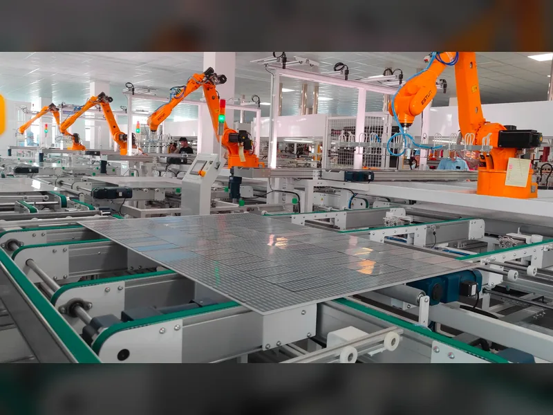 Robot String Cell Layup Machine  | Automated Solar Module Layup System - Ooitech