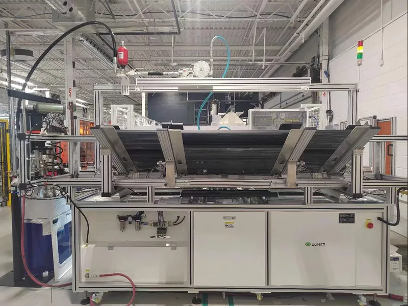 Automatic Frame Gluing Machine & Junction Box Glue Machines | Ooitech Solar Panel Production Line Equipment