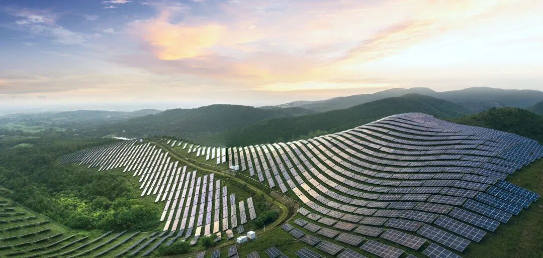 The Evolution History of Photovoltaic Wafer Sizes Centralized PV Power Station