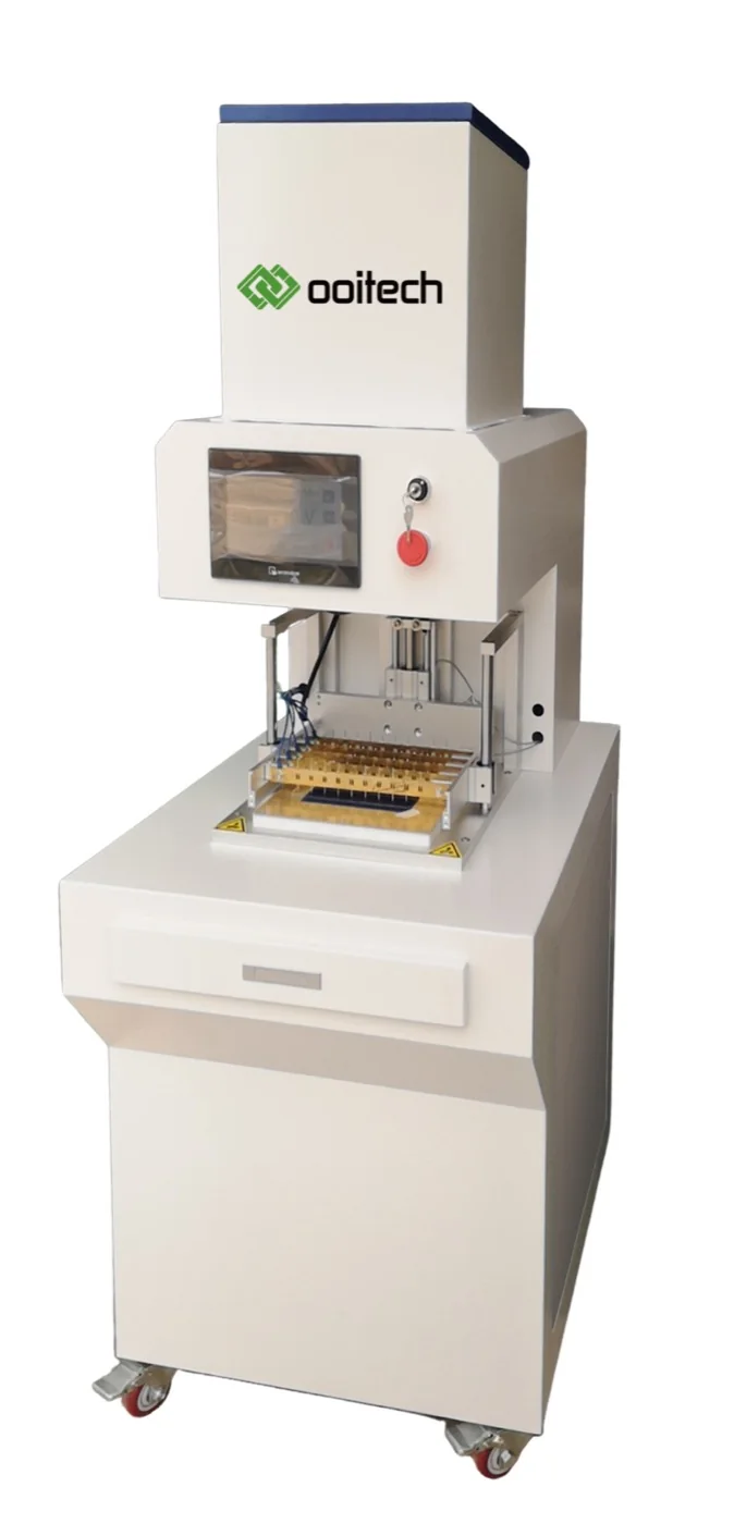 Zonneceltester met sondecontactinrichting